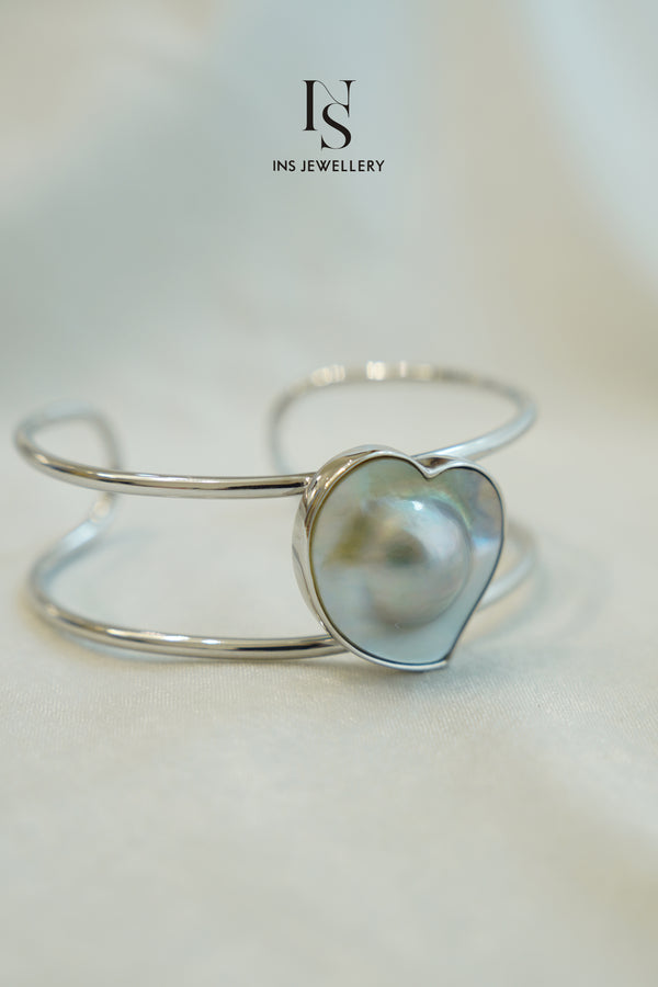 Mabé Pearl Bangle