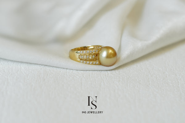 02 Golden Pearl Ring