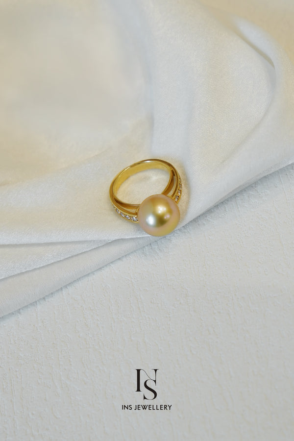 Golden Pearl Ring