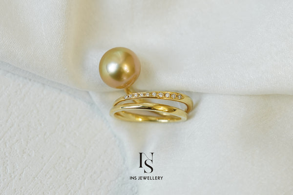 Golden Pearl Ring