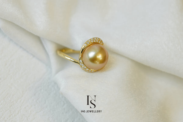 Golden Pearl Ring