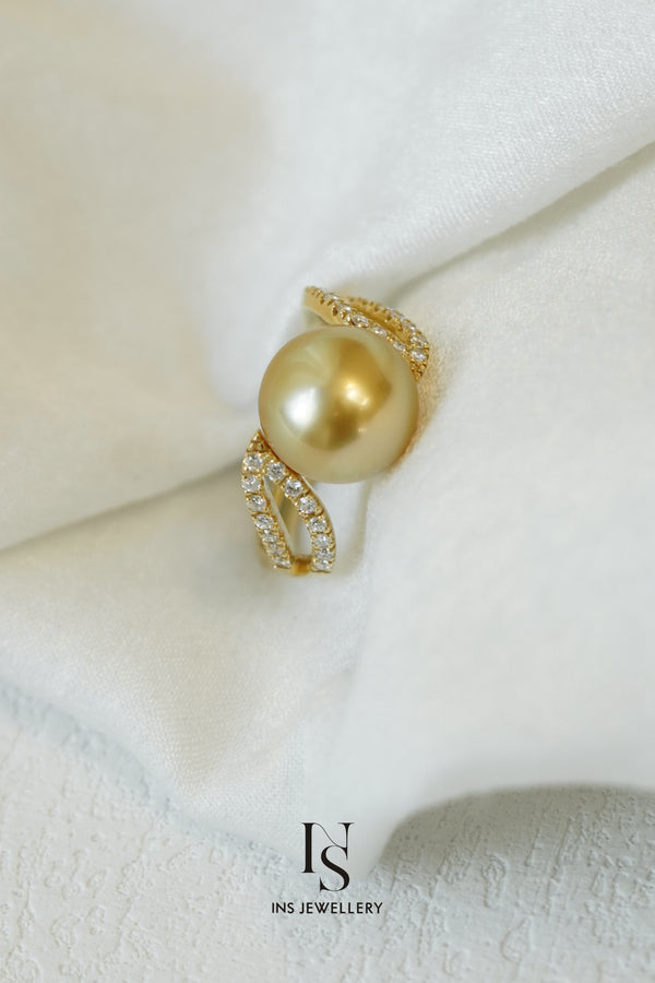 Golden Pearl Ring