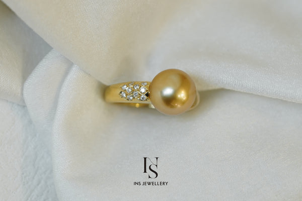 Golden Pearl Ring