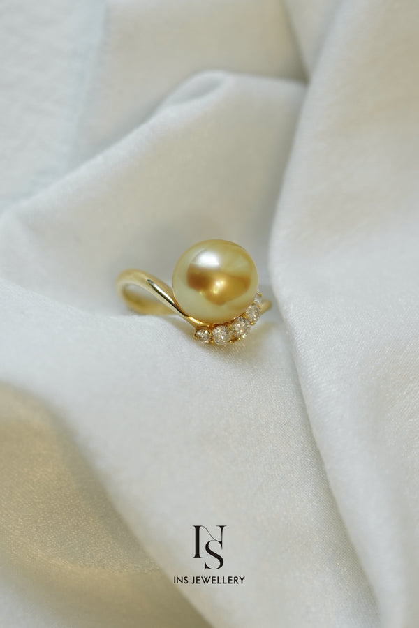 Golden Pearl Ring