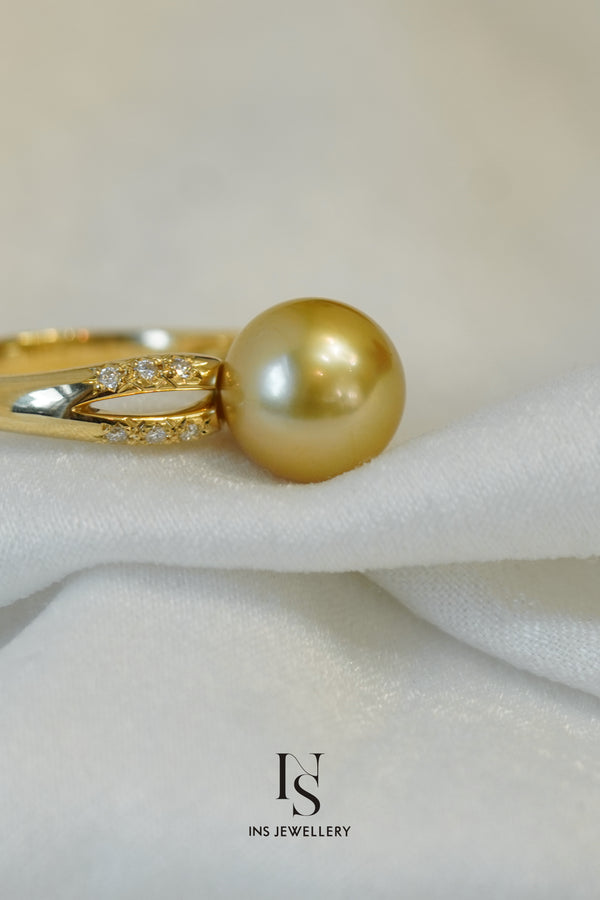 Golden Pearl Ring