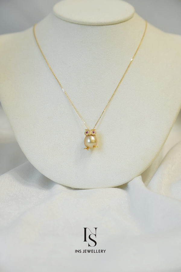 Golden Pearl Necklace
