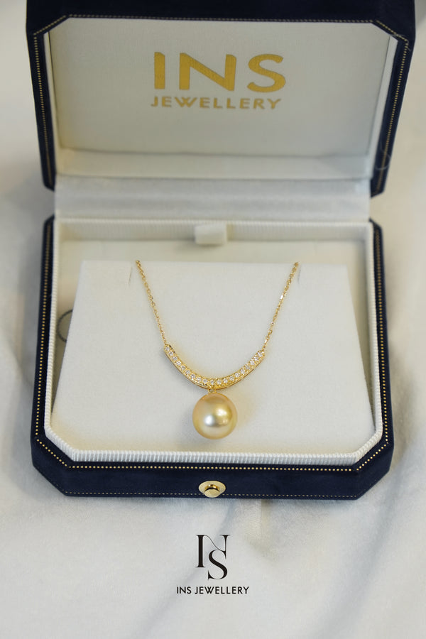 Golden Pearl Necklace