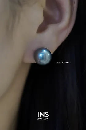 Tahitian Pearl Ear Studs 