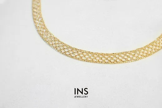 18K Gold Choker Necklace