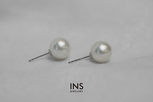 Japanese AKOYA Pearl Ear Studs