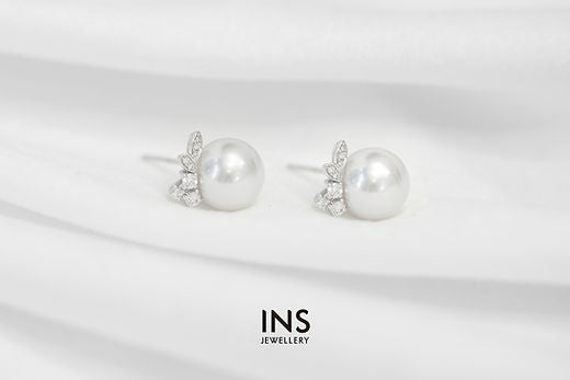 Japanese AKOYA Pearl Ear Studs