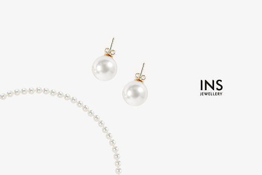 Japanese AKOYA Pearl Ear Studs "Aurora Tennyo"